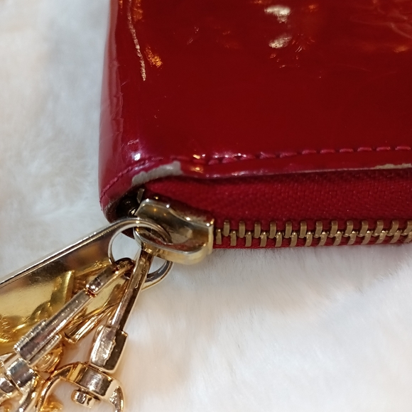 Authentic Louis Vuitton Zippy Wallet - Picture 11 of 13